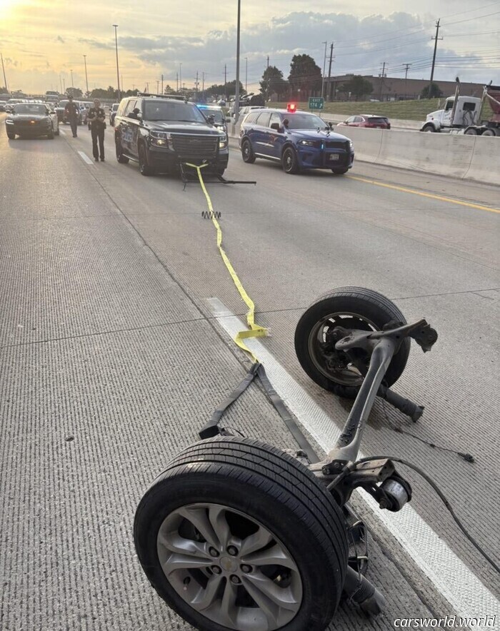 Un dispositivo policial le arranca por completo el eje trasero a un Chevy en una persecución salvaje | Carscoops